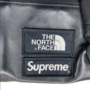 Supreme x The North Face Lumbar bag